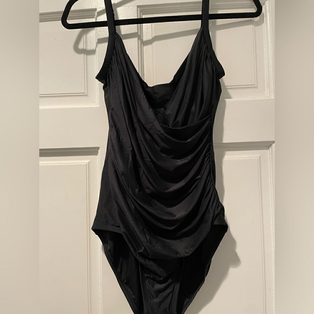 Jantzen Classics One-piece Black Swimsuit Size Large
